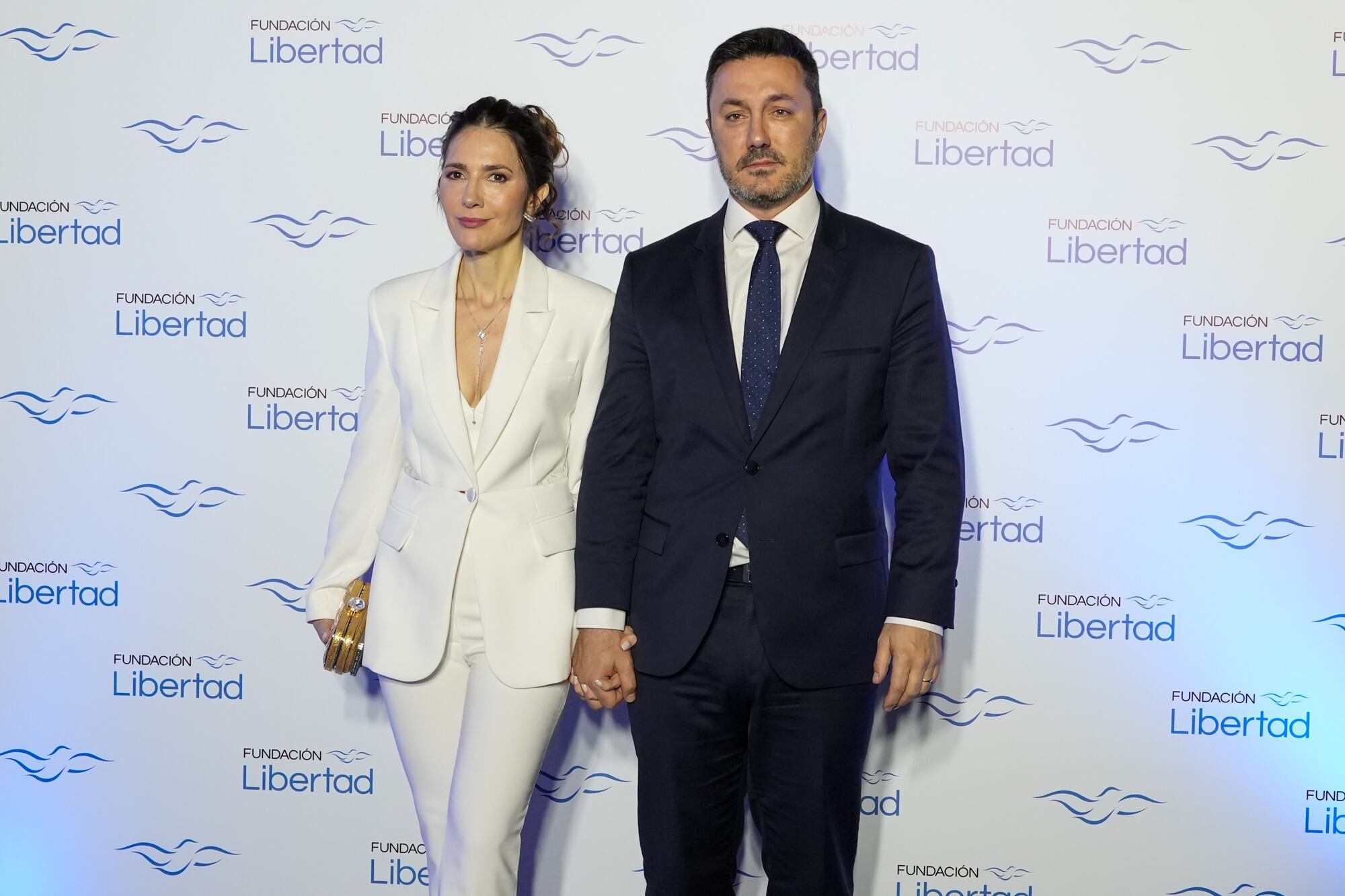 La periodista Cristina Pérez y su pareja, el ministro de Defensa, Luis Petri