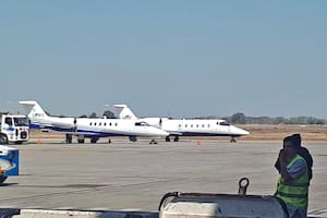 Mendoza. Los aviones oficiales utilizados para un acto de Alberto Fernández