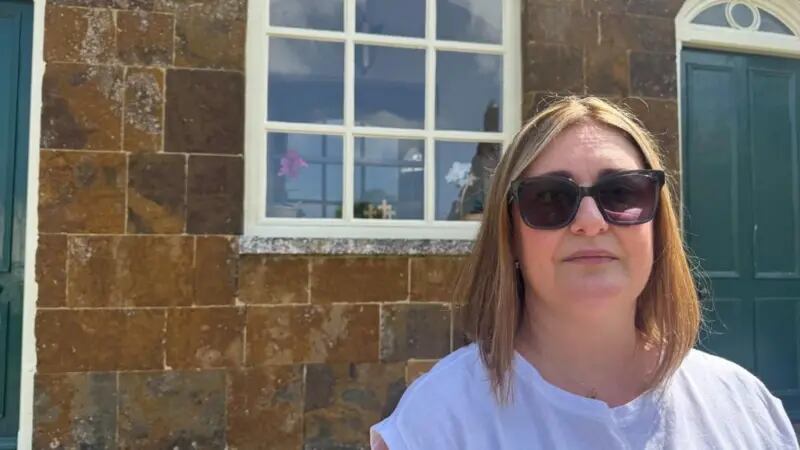 Philippa ha creado un grupo para los sobrevivientes del Ejército de Jesús.