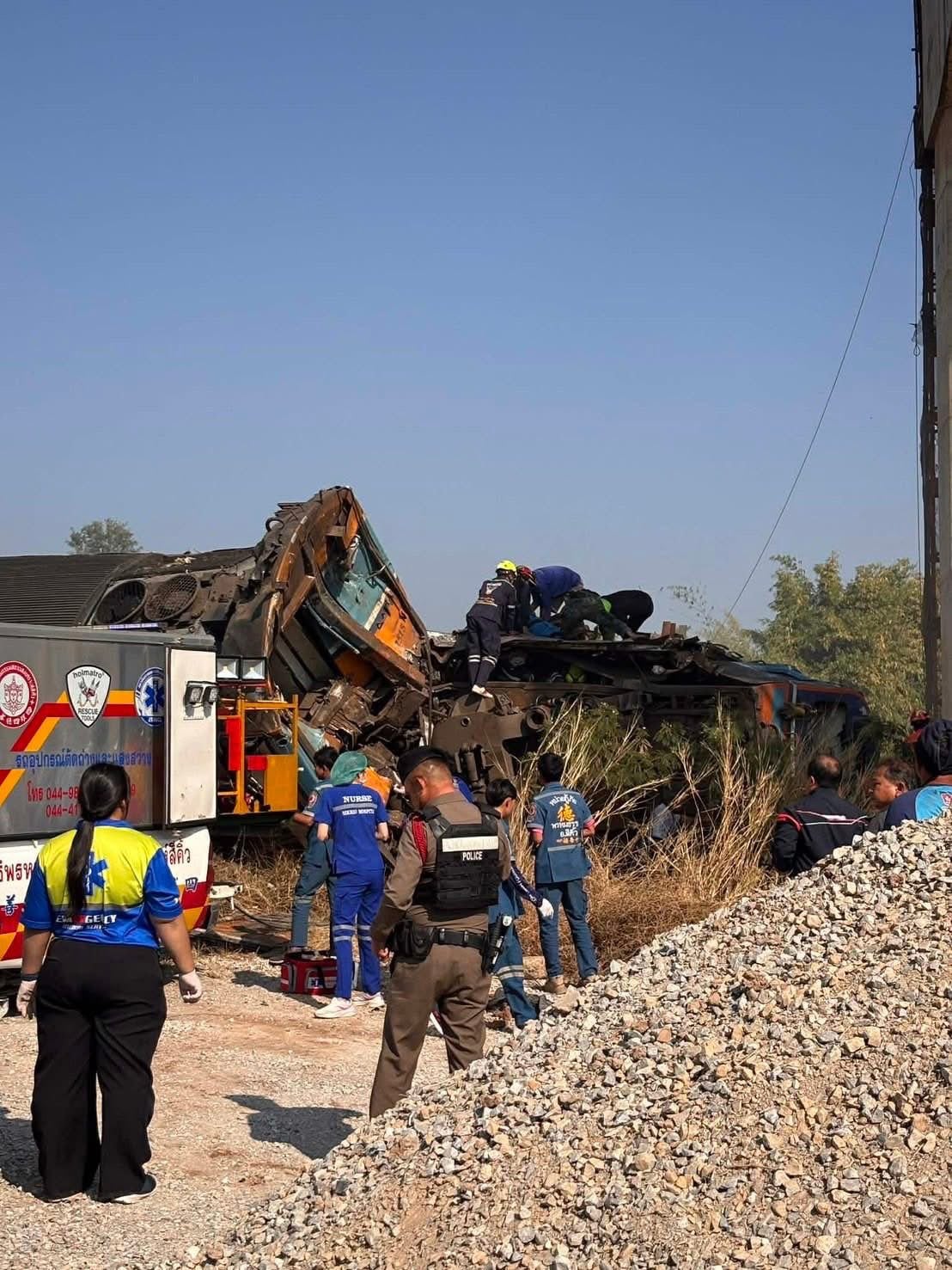 Las autoridades trabajaron para asistir a los heridos