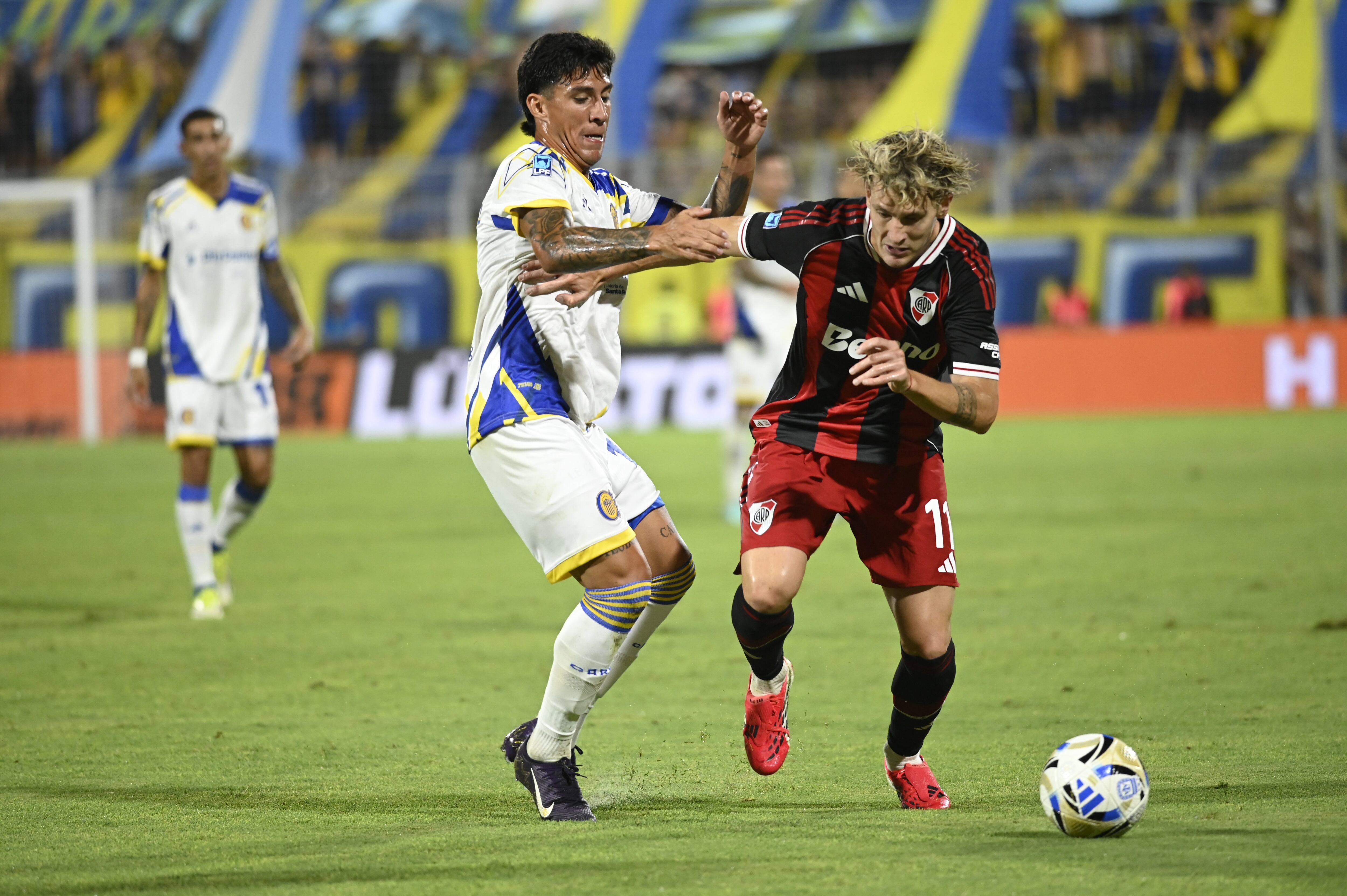 Rosario Central vs. River, en vivo: el minuto a minuto del partido por el torneo Apertura 6 Rosario central enfrenta a River en el estadio gigante de Arroyito, por la tercera fecha del torneo apertura 2026