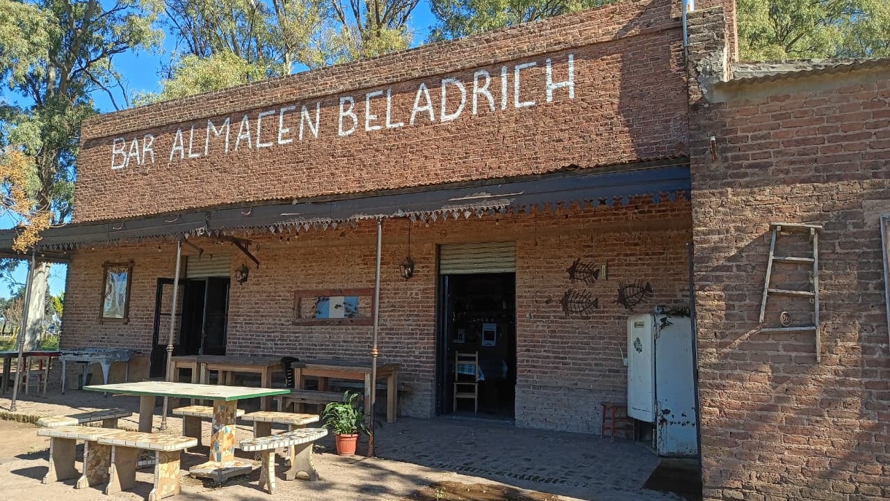El frente del paraje