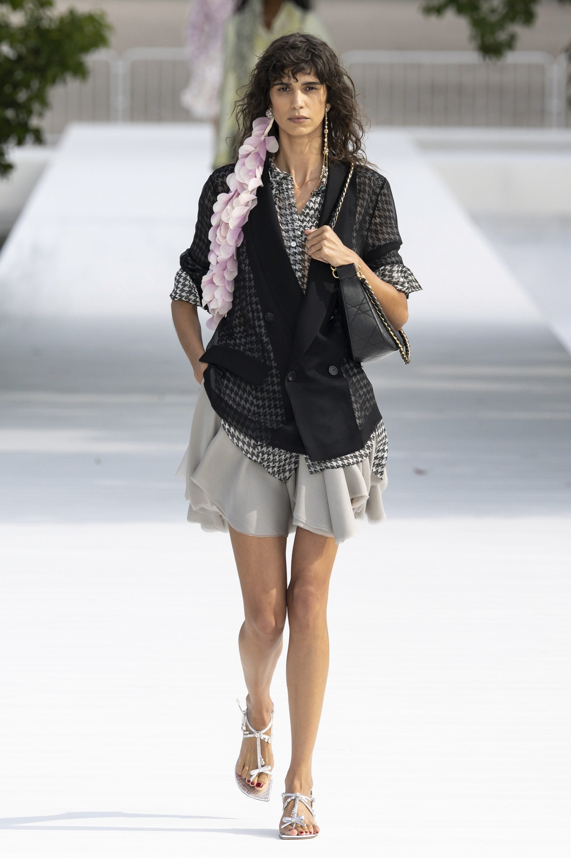 Mica Arganaraz lució las faldas de Christian Dior