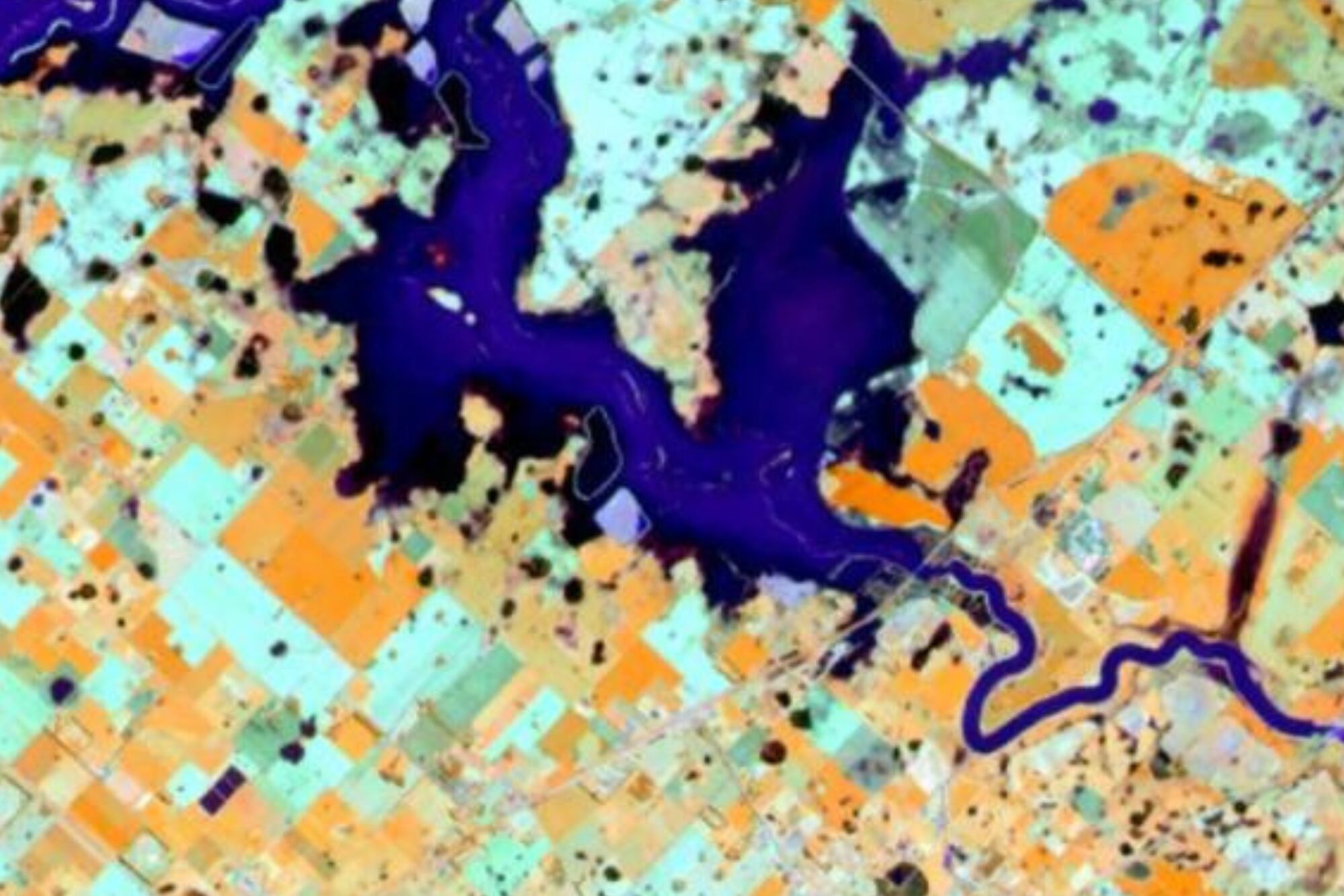 Imagen satelital del puente que funciona como un embudo