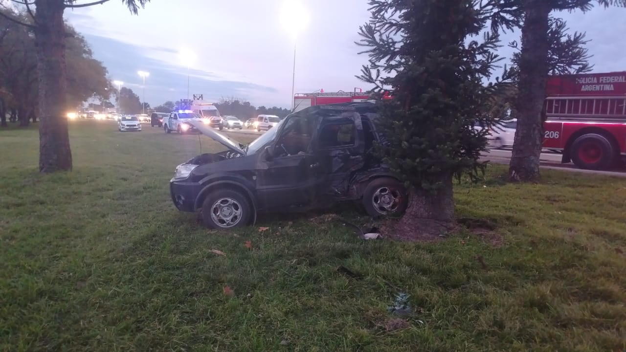 El accidente ocurrió en la autopista Ricchieri en sentido a Ezeiza