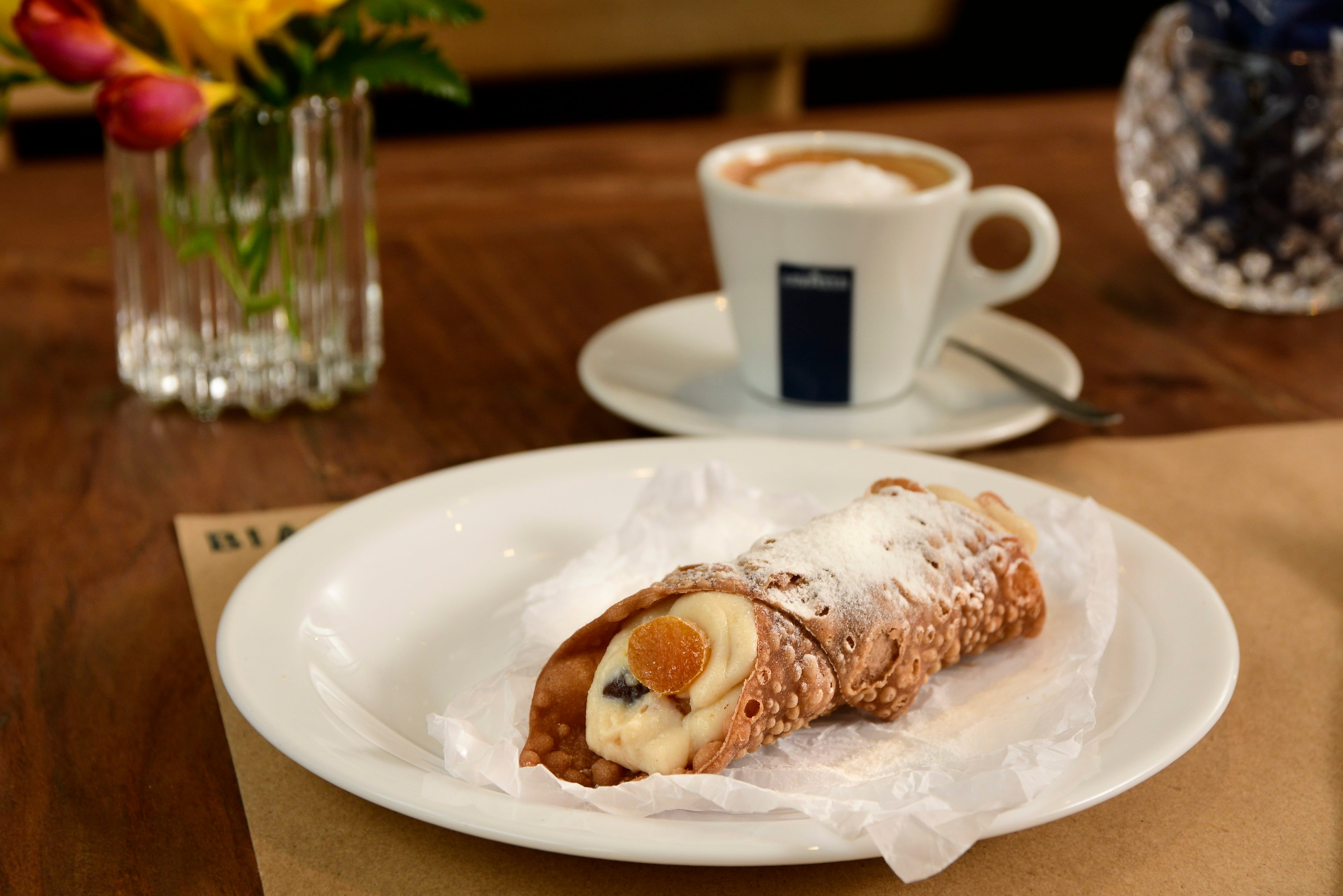 Cannoli de Biasatti