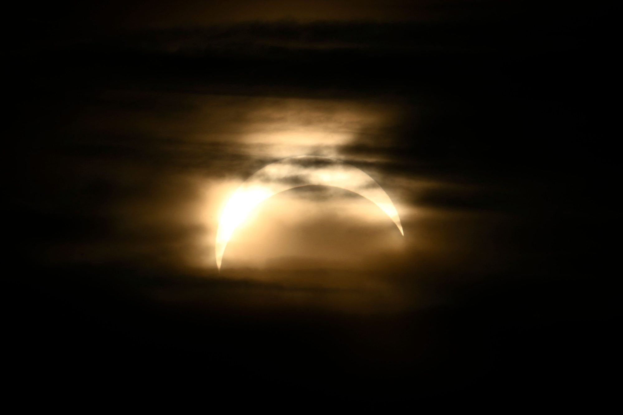 El fenómeno astronómico oscureció gran parte de la península ibérica en pleno día y movilizó a miles de observadores en un hito histórico