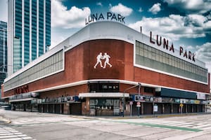 La belleza ecléctica del mítico Luna Park