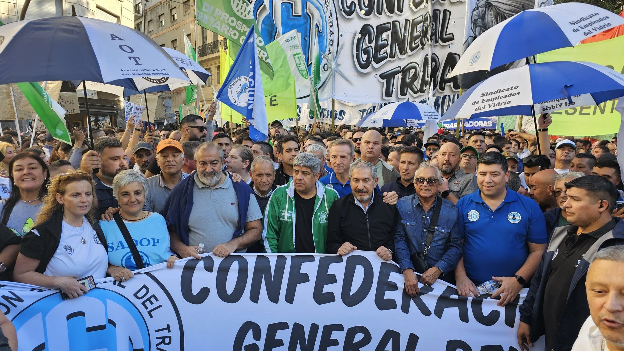 La columna de la CGT en la marcha universitaria