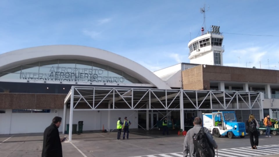 Sexo en el avión: la PSA detuvo a una pareja semidesnuda en un vuelo que aterrizó en la Argentina