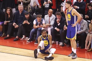 Tras la lesión muchos apuestan por Durant, pero él quiere seguir en Warriors