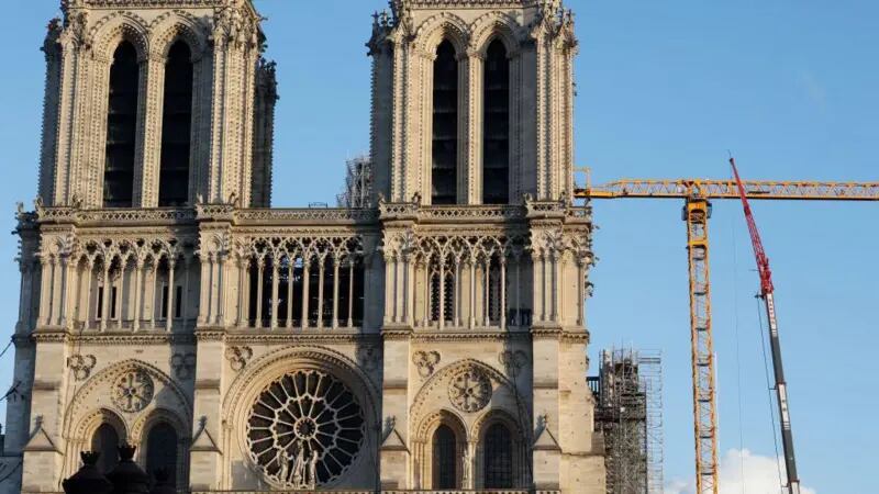 El tercer templo católico más visitado del mundo es la Catedral de Notre Dame, en París.