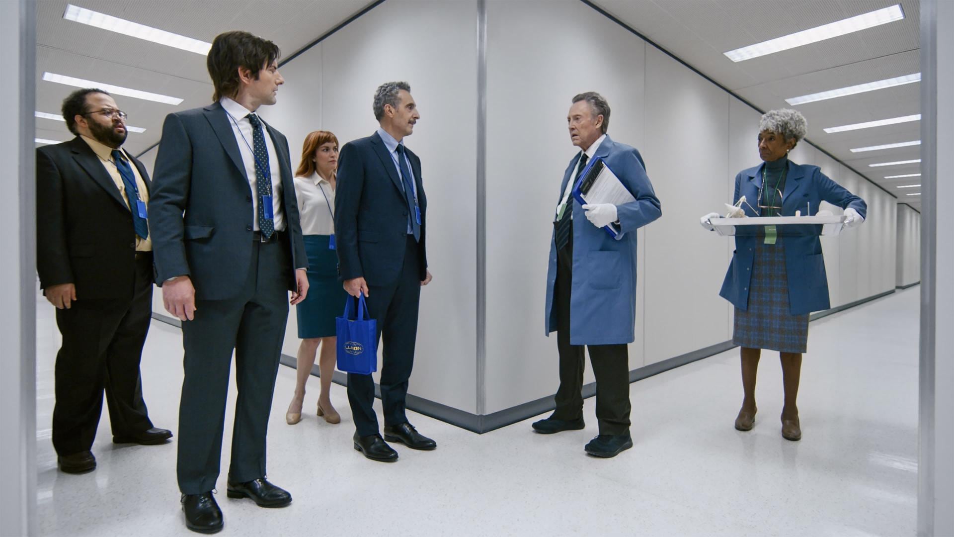 El mundo corporativo como espejismo en Severance (2022).