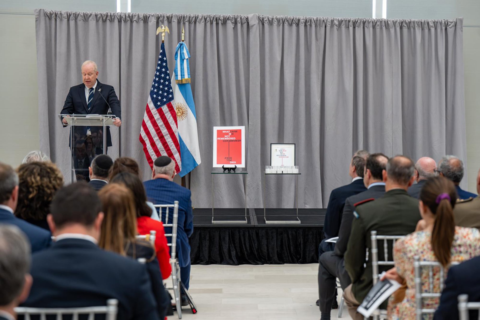 El asesor jurídico del Departamento de Estado, Reed Rubinstein, en el acto para recordar el ataque a la AMIA, en Washington.