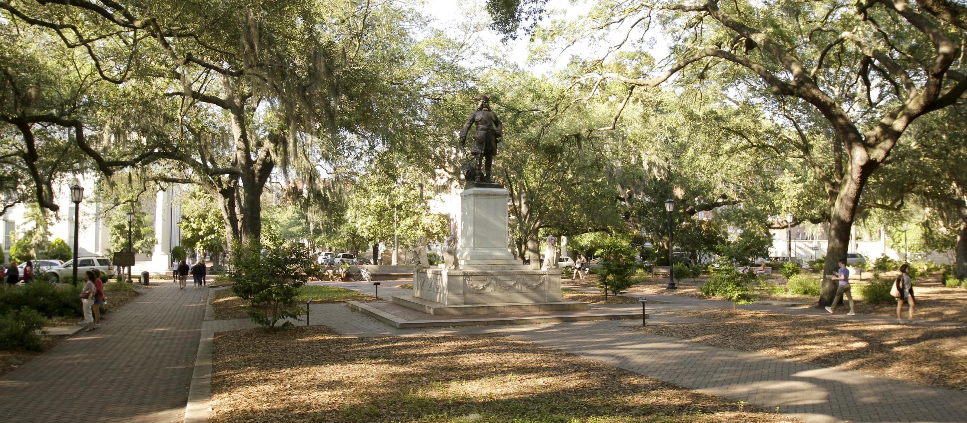 Savannah cuenta con parques y paseos en carruajes tirados por caballos (James McGaw/Jeanny Tsai)