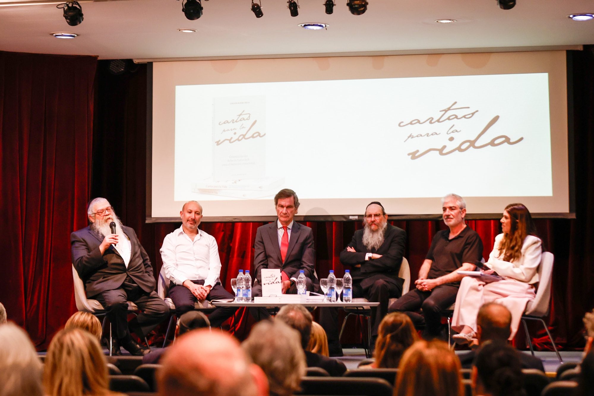 Se presentó el libro “Cartas para la vida”, que reúne máximas del Rebe de Lubavitch para el bienestar emocional