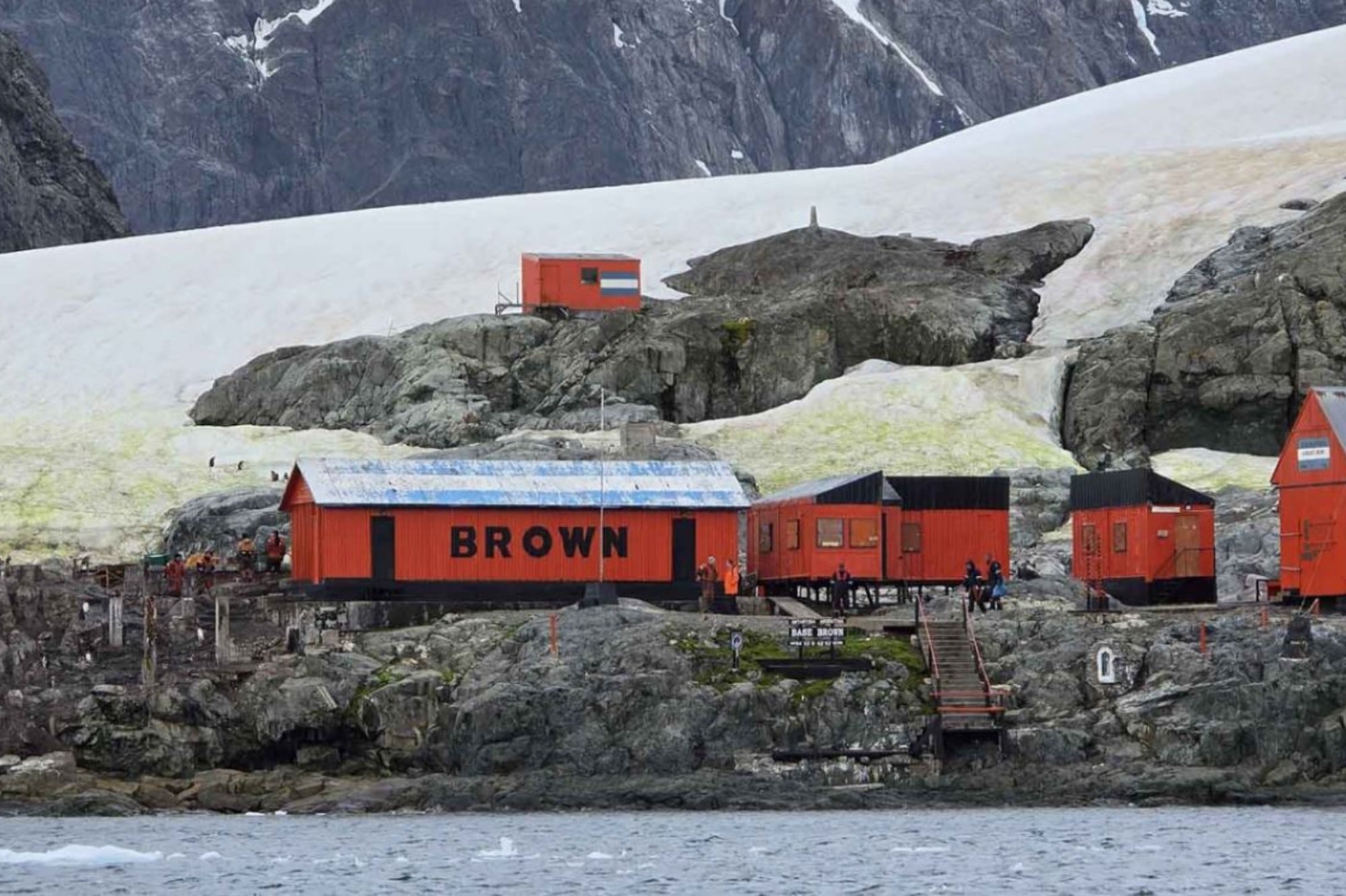 Así se realizó el cierre de la base Brown, en la Antártida