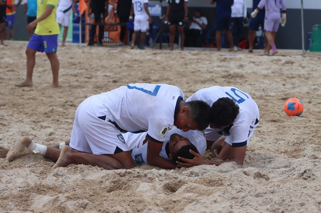 La Bicolor jugó tres amistosos preparatorios ante Brasil