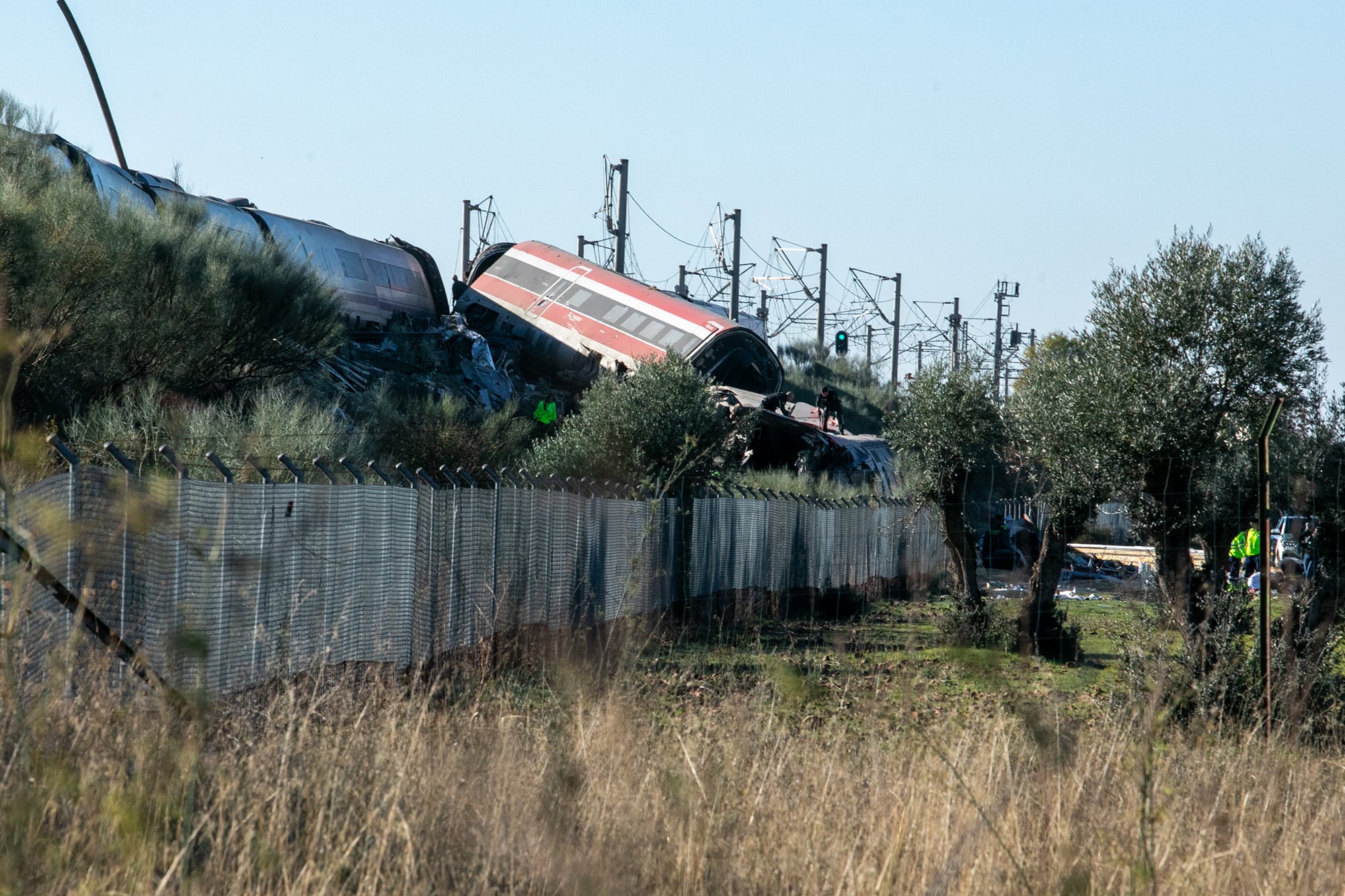 URDA, TOLEDO, CASTILE-LA MANCHA, SPAIN - OCTOBER 28: One of the trains involved in the accident, on 28 October, 2026 in Urda, Toledo, Castilla-La Mancha, Spain. Two trains collided on the morning of Wednesday 28 October at the station in the Toledo town of Urda. Firefighters from the Alcazar de San Juan and Orgaz stations, Civil Protection teams from several neighbouring villages, three air ambulances and two mobile intensive care units are currently working at the scene. (Photo By Juanma Jimenez/Europa Press via Getty Images)