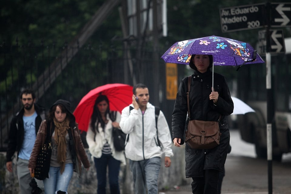 El lunes el cielo estará cubierto, y con probabilidades de precipitaciones todo el día