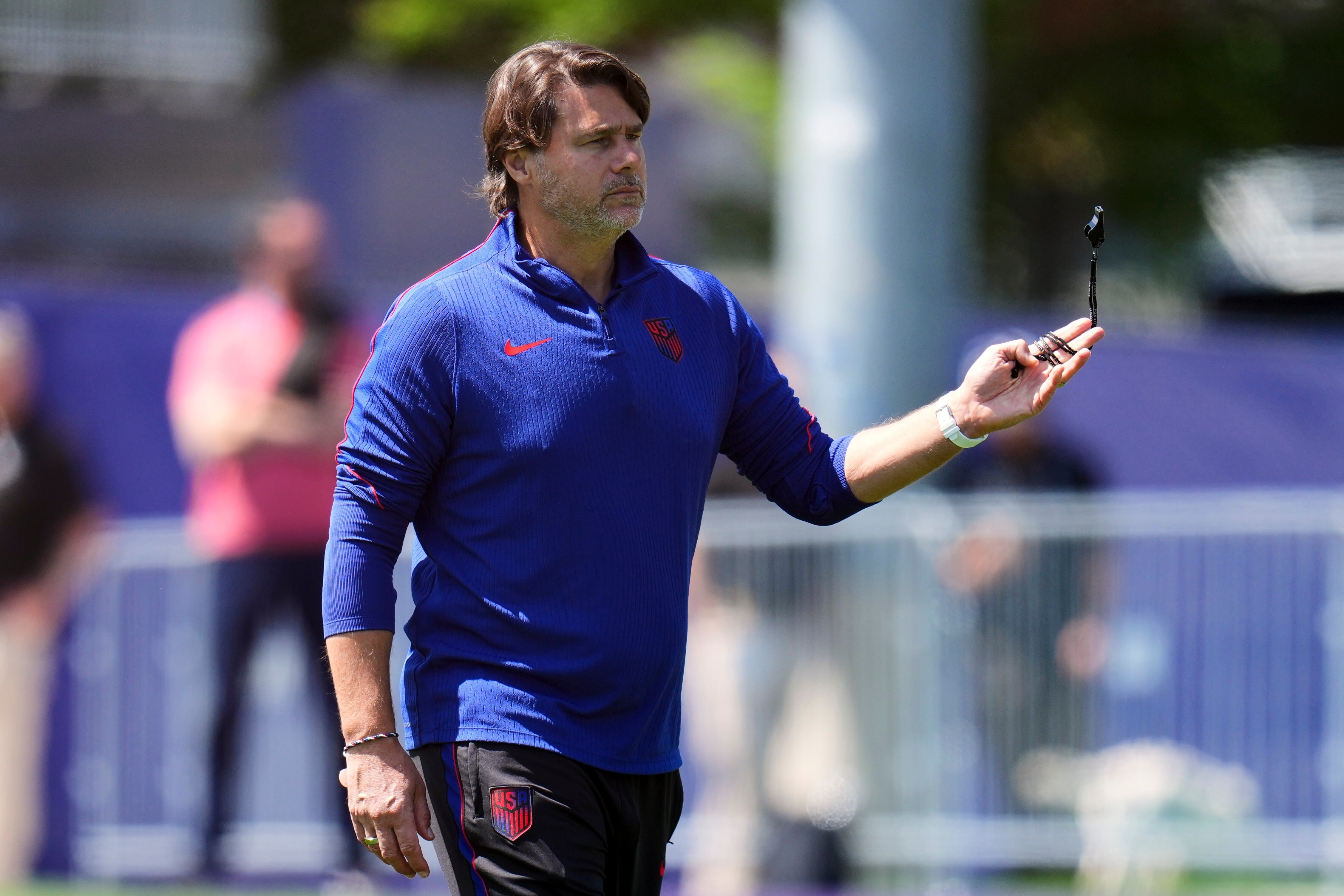 El argentino Mauricio Pochettino, de Estados Unidos, supervisa una práctica en Seattle el domingo 5 de julio de 2026