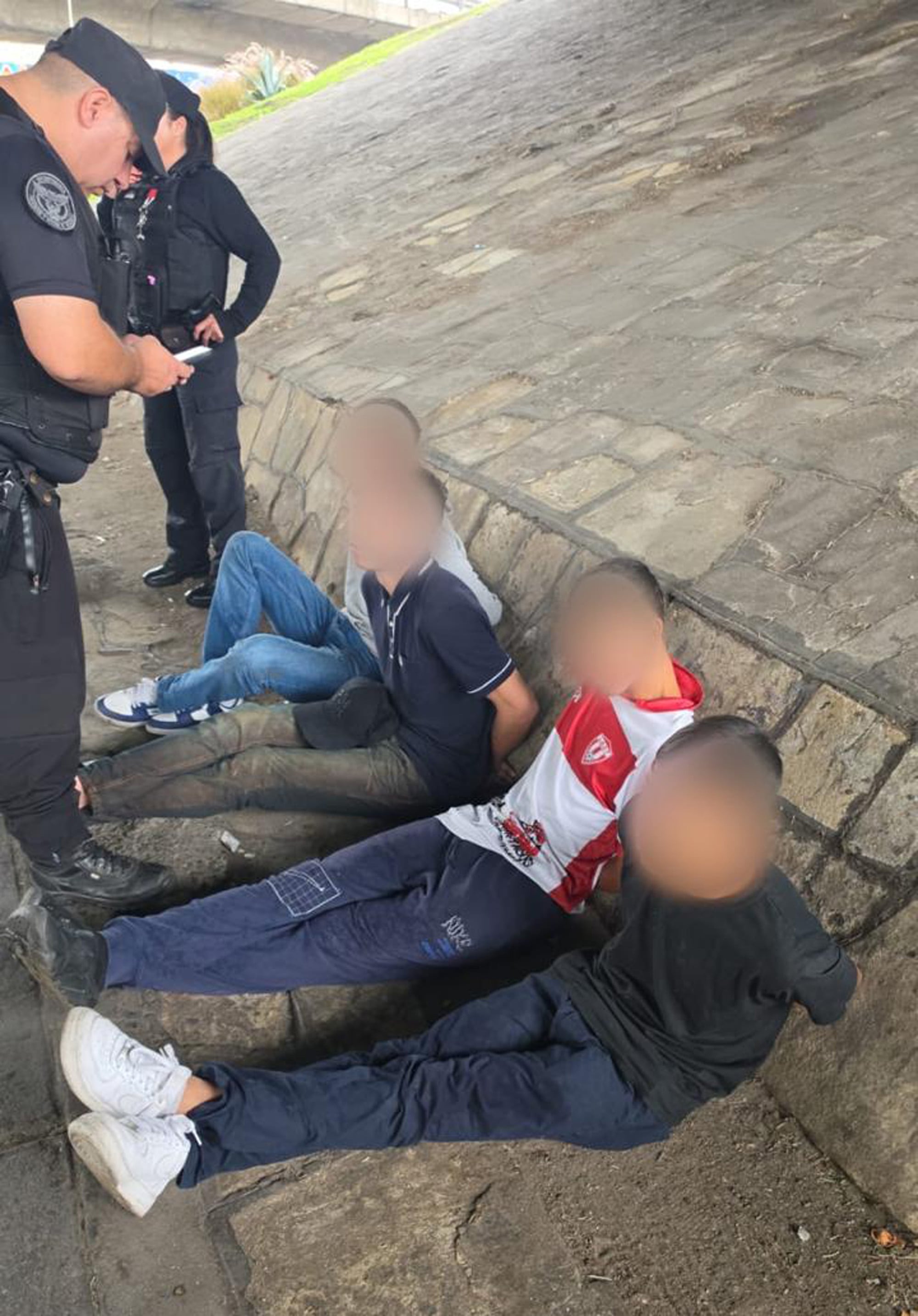 Cuatro detenidos luego de una persecusión en la General Paz (Prensa Policía de la Ciudad)