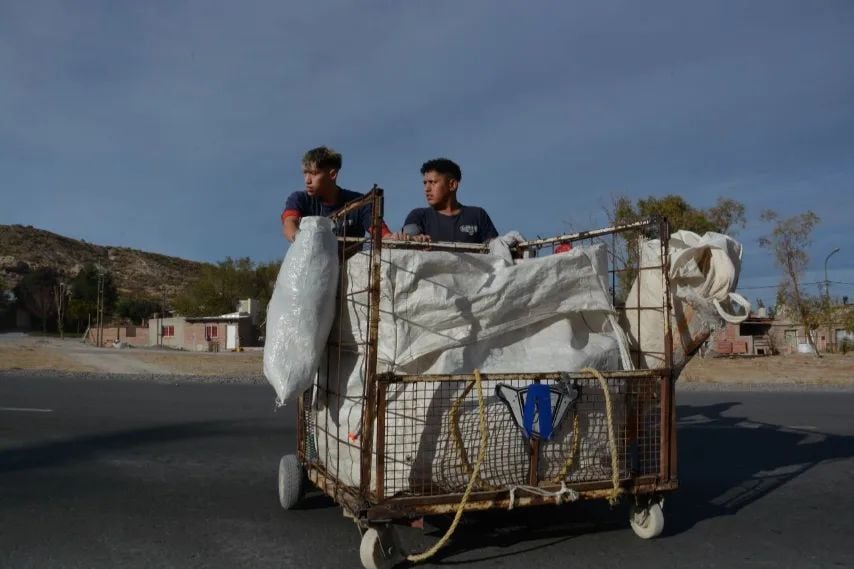 Recicladores jóvenes en el conurbano
