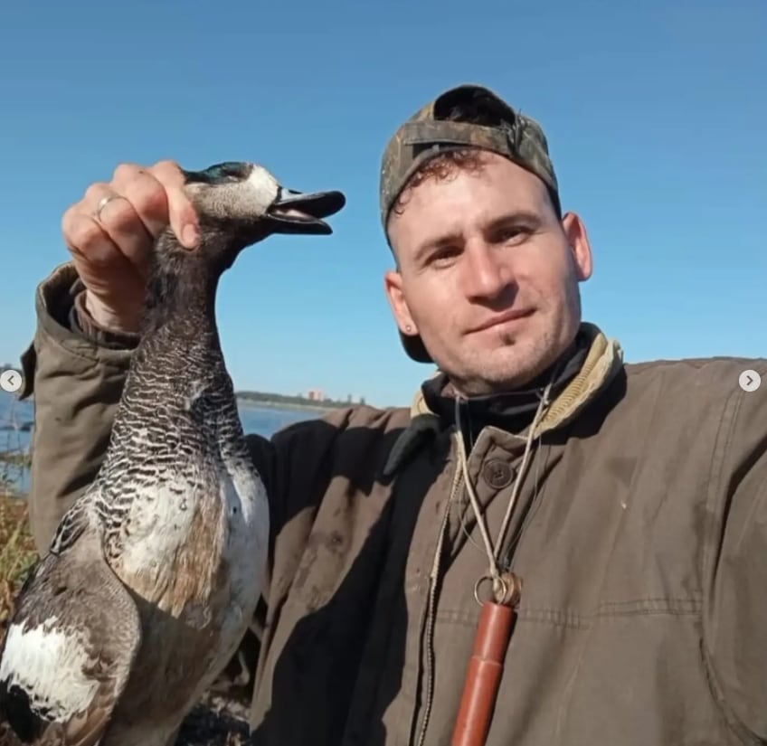 El hombre acusado mataba ilegalmente especies protegidas de patos en la laguna Setúbal frente Ministerio de Ambiente y Cambio Climático