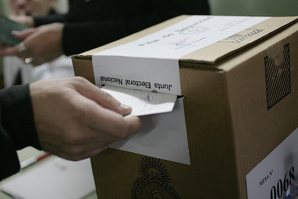 Las PASO, bajo la lupa: la elección que nació para ordenar la política: “Todo se resuelve adentro de un cuarto”