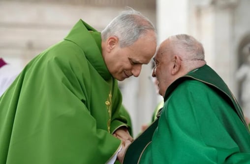 Robert Prevost junto al papa Francisco