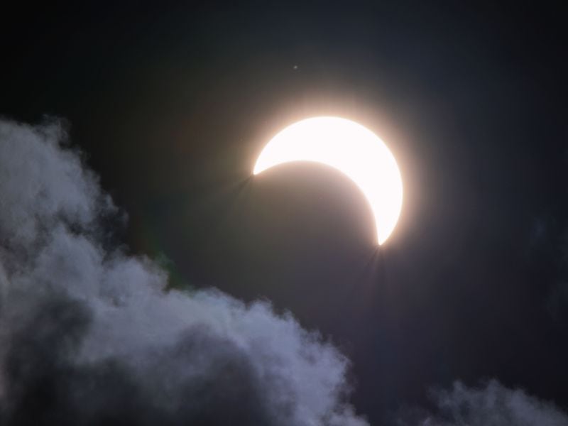 Cuándo es el eclipse solar total y cuál es el mejor lugar para observarlo