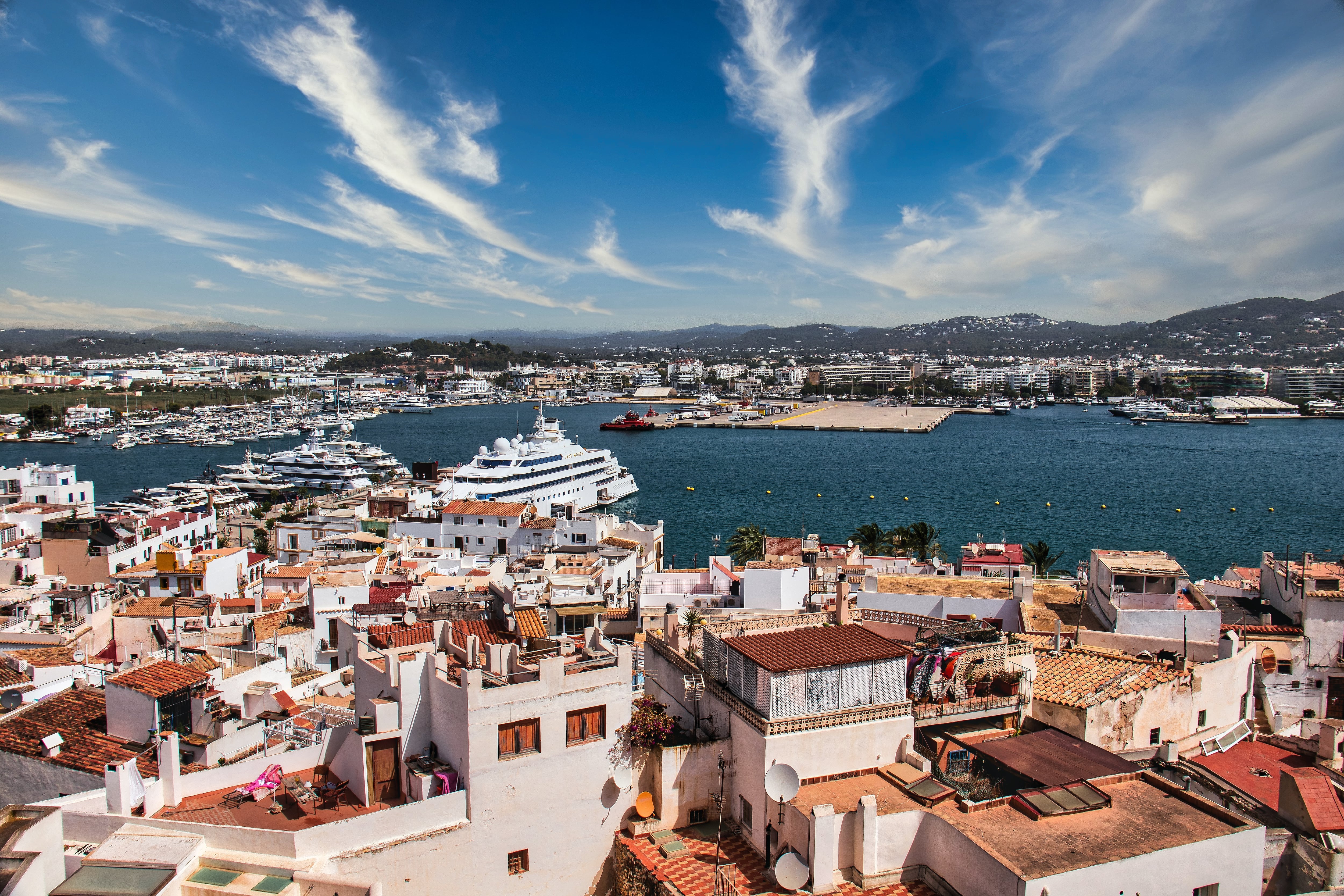 Eugenia dejó atrás Barcelona e Ibiza, lugares con recuerdos lindos pero dolorosos.