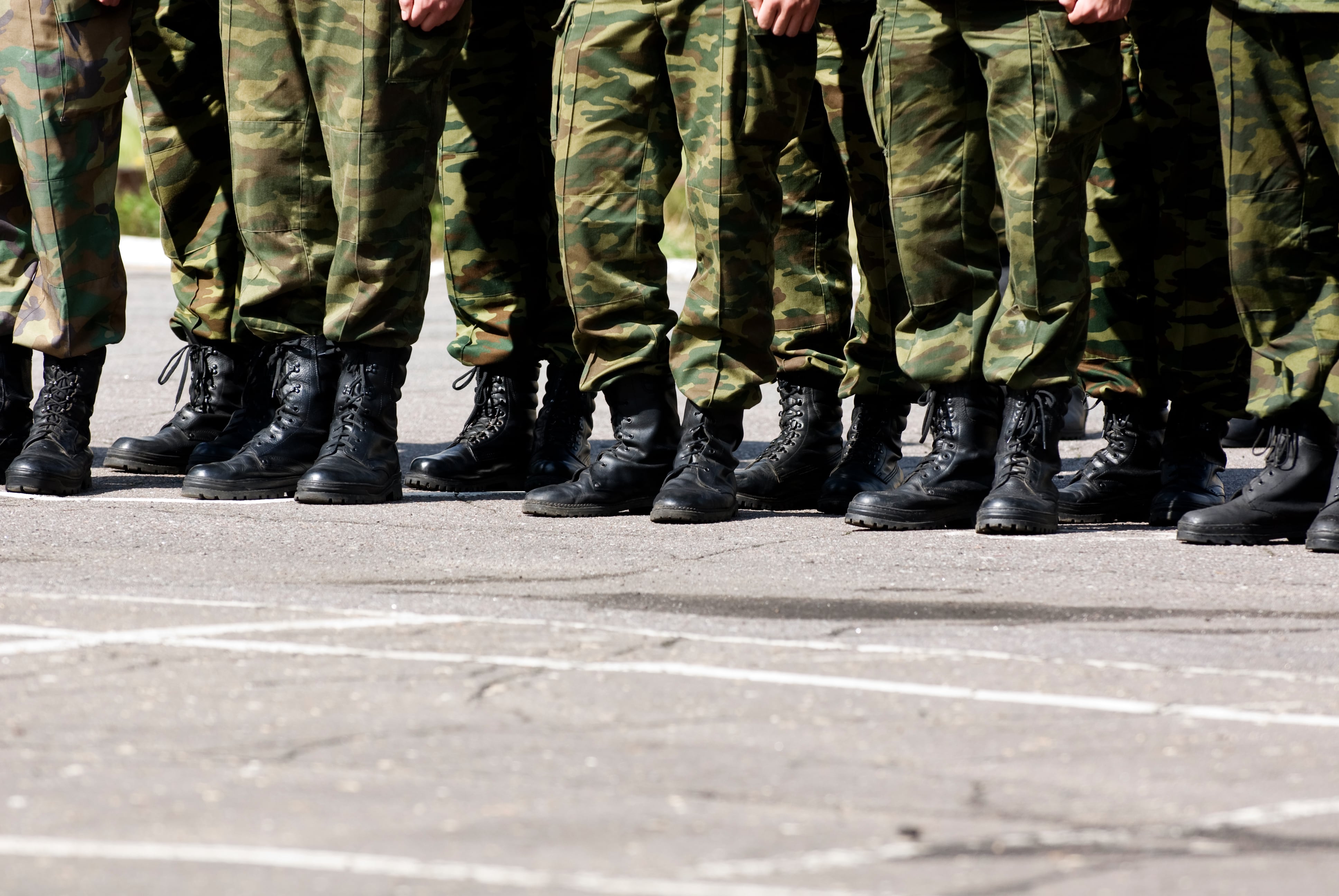 En el Remembrance Ruck, las personas pueden cargar una mochila con peso para hacer alusión al entrenamiento de los militares