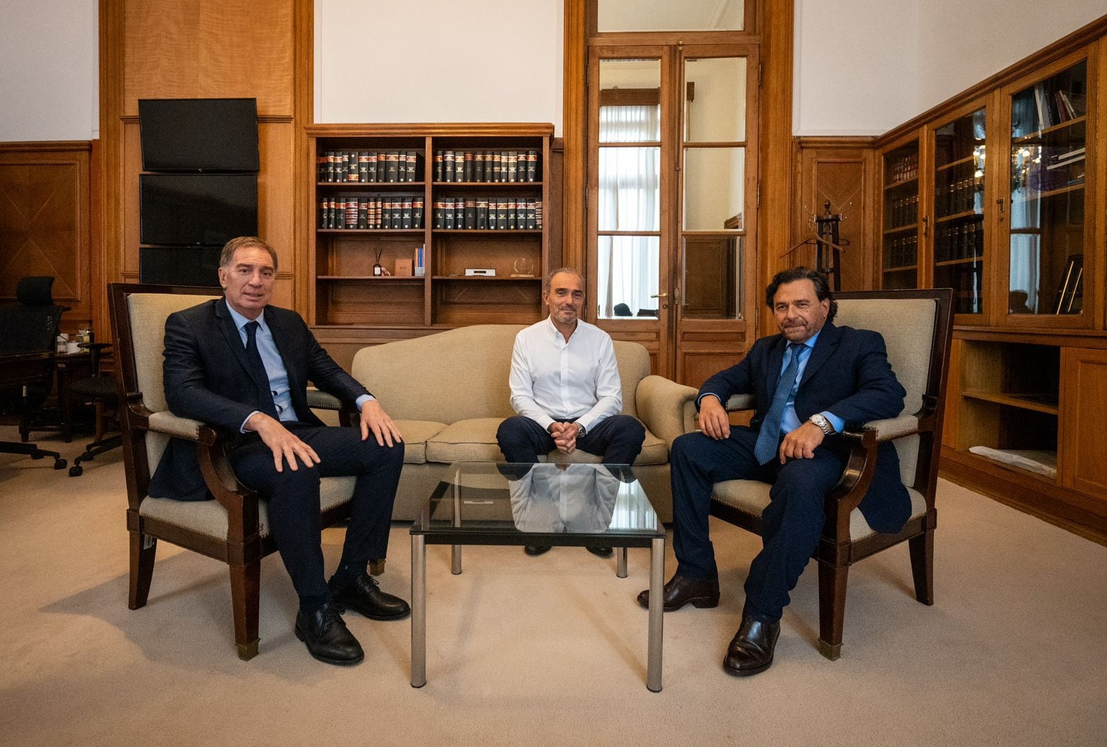 Santilli, 'Lule' Menem y el salteño Sáenz