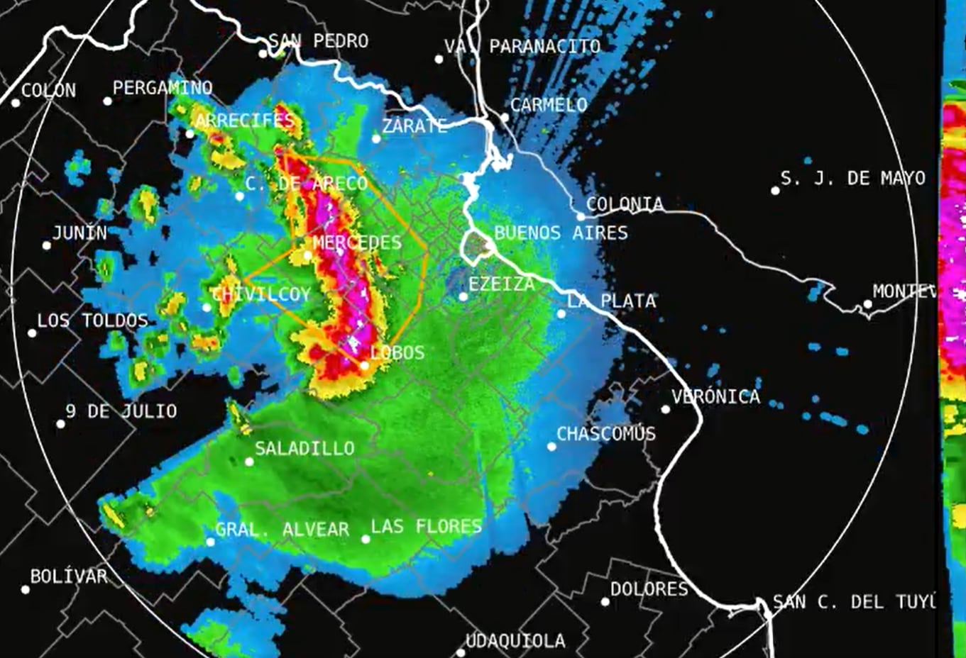 Ya llueve en varios puntos de Buenos Aires y se espera que la tormenta llegue a la Ciudad