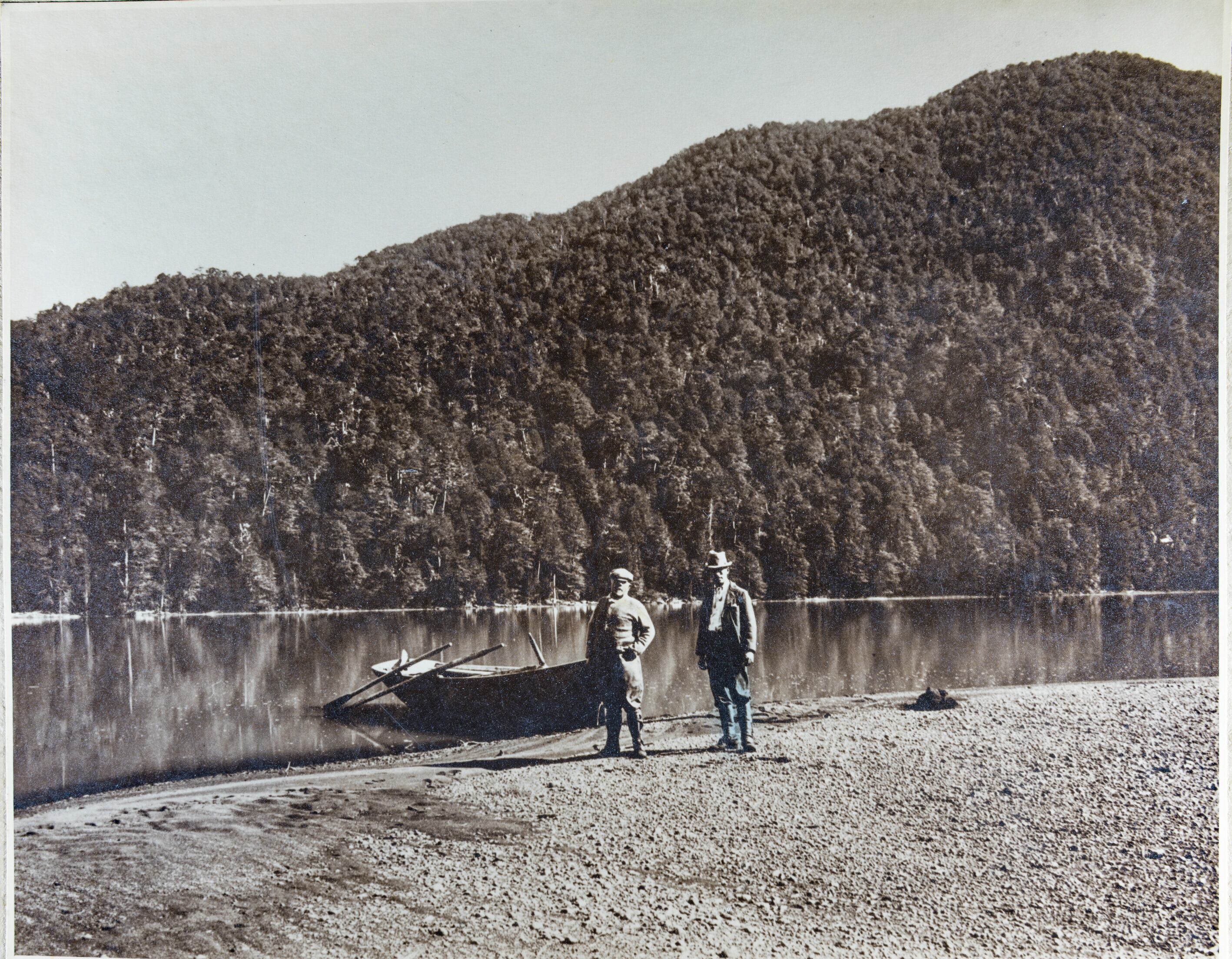El Perito Moreno con su admirado Emilio Frey.
