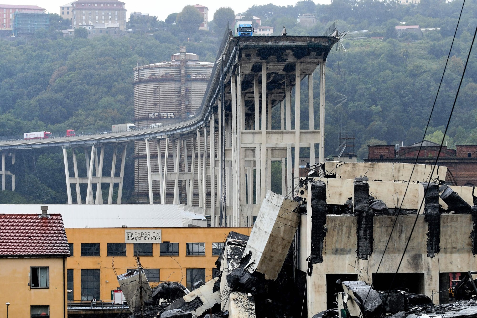 Condenan a los responsables por el derrumbe del puente Morandi en Italia