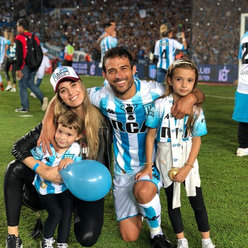 En 2022, Cvitanich se retiró del fútbol profesional; la familia se mudó a Miami y luego regresó a Buenos Aires (Foto: Instagram @chechubonelli)