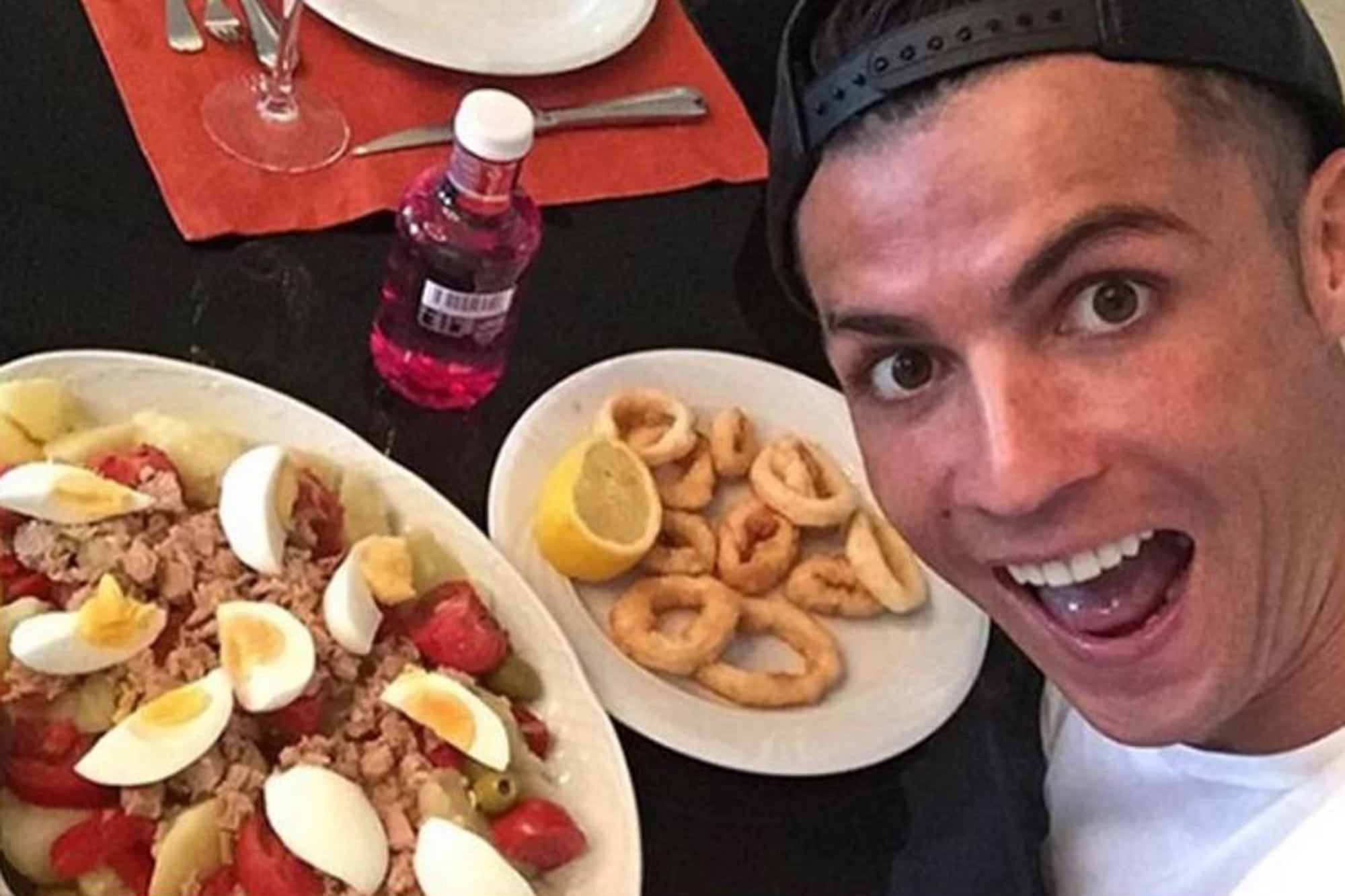 El noruego imita a Cristiano Ronaldo, famoso por seguir una dieta rica en proteínas como pescados
