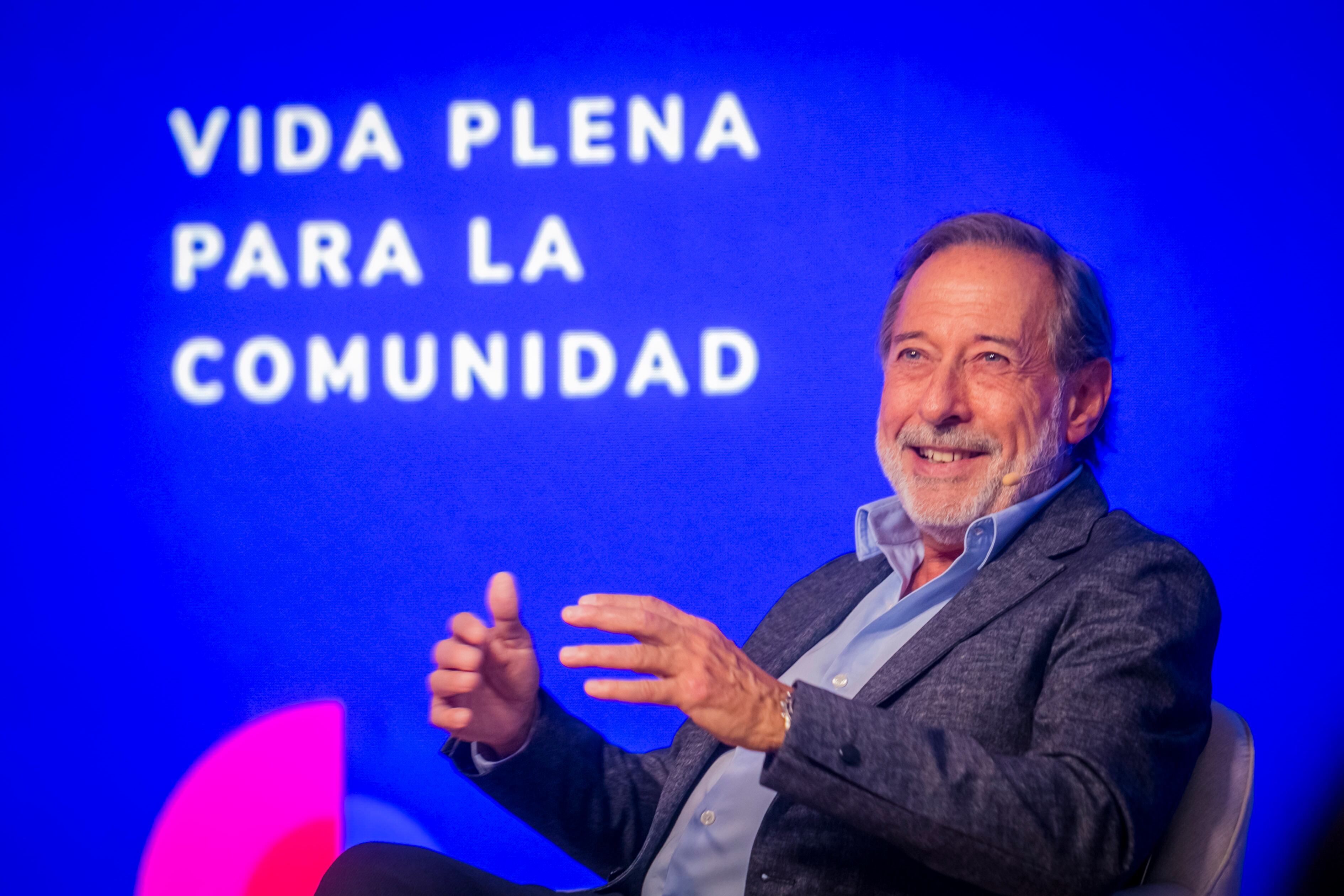 Guillermo Francella es el protagonista de los 16 microrelatos