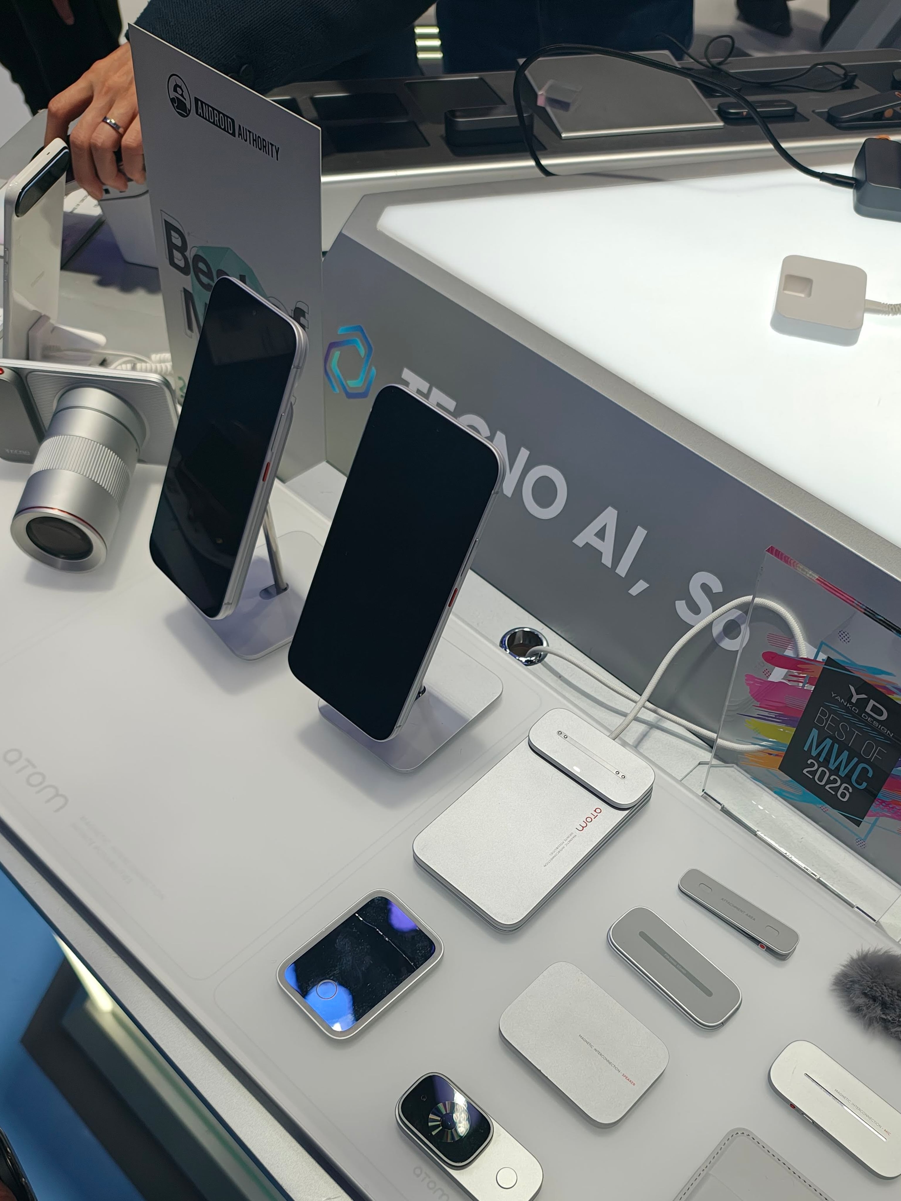 Un prototipo de Tecno presentado en el MWC 2026 para sumar accesorios modulares al teléfono