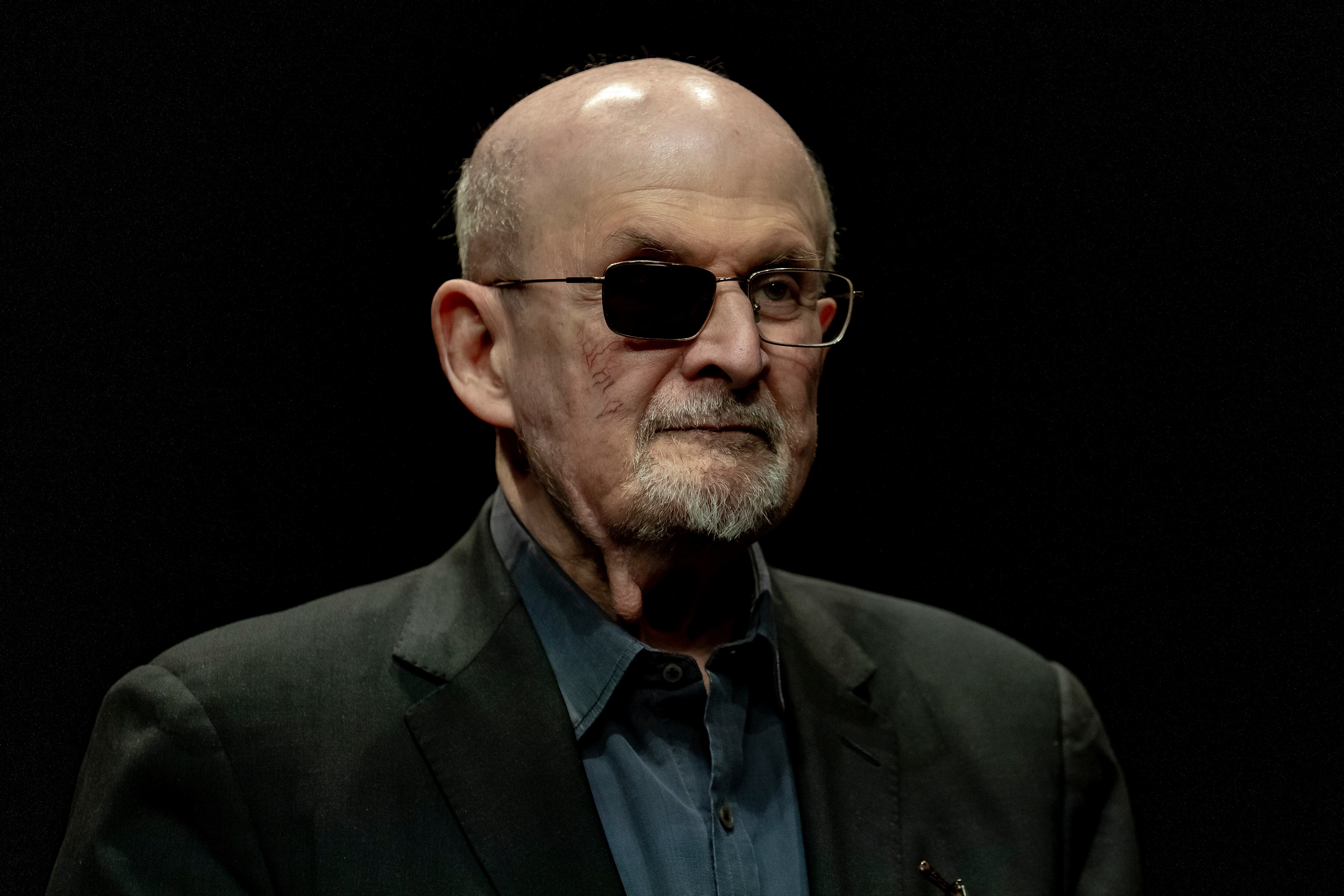 Salman Rushdie será entrevistado por el escritor argentino Andrés Neuman