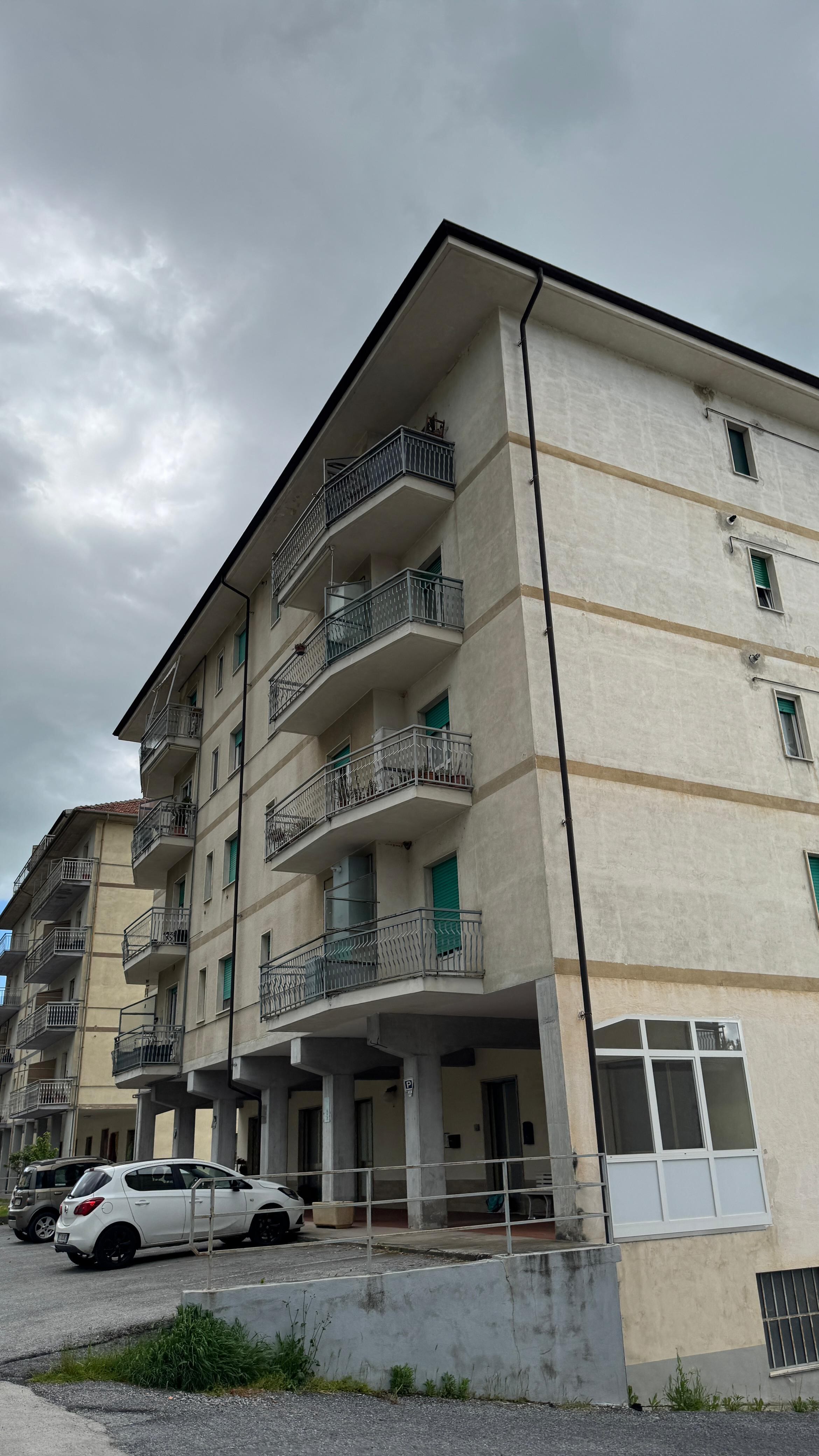 El edificio donde viven Alejo y Josefina