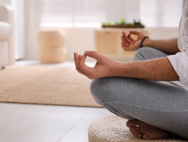 Meditar, leer, salir a caminar o cocinar son buenas formas de hacer detox digital