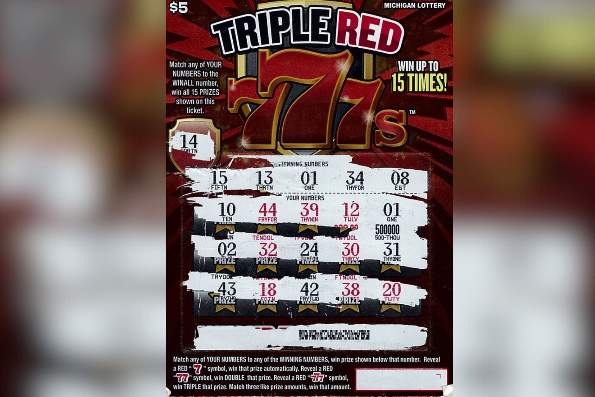 La mujer jugó por primera vez el sorteo 777s de Triple Red