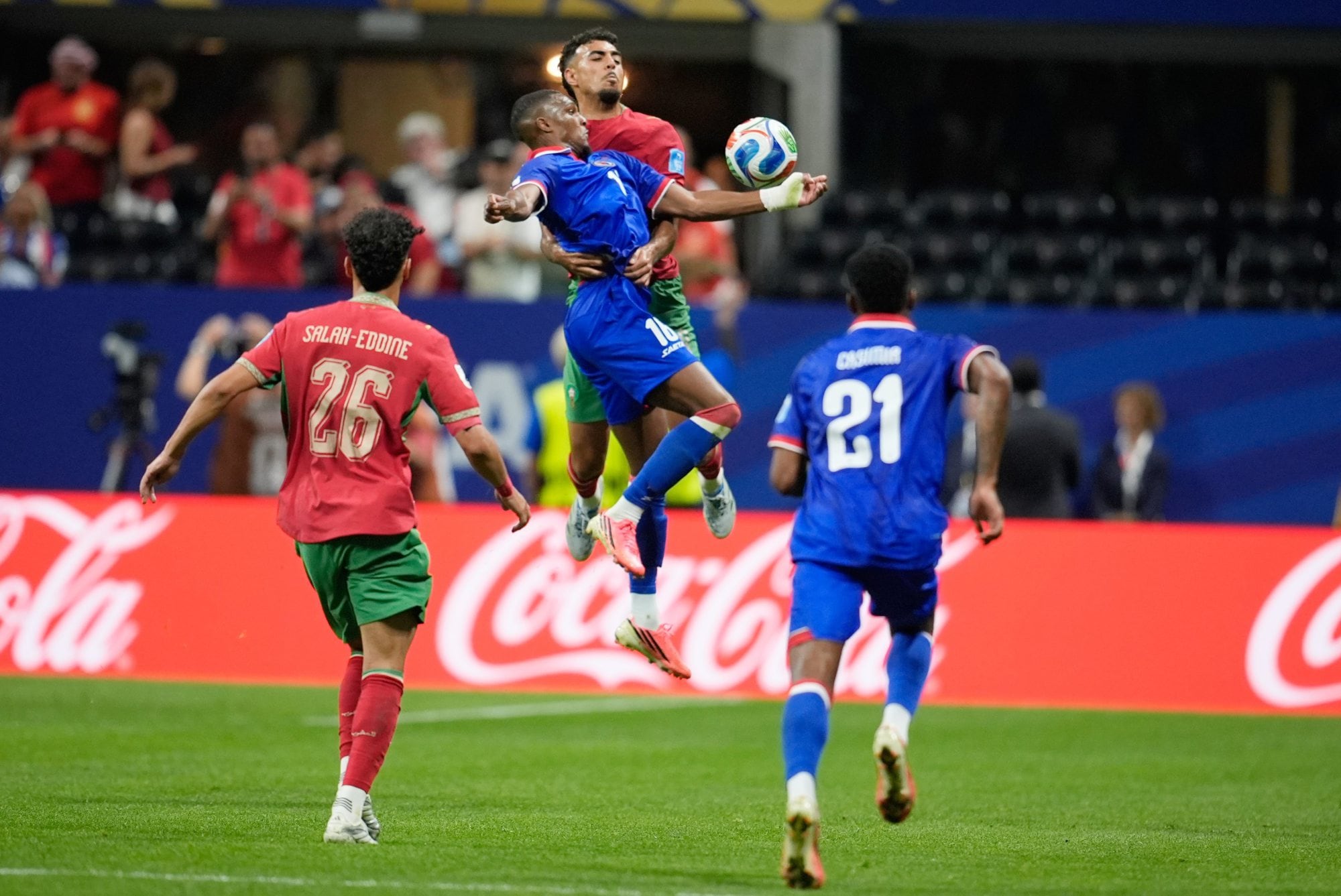 El partido es abierto, pero el resultado le queda lejos a Marruecos: terminará segundo (AP Photo/Mike Stewart)