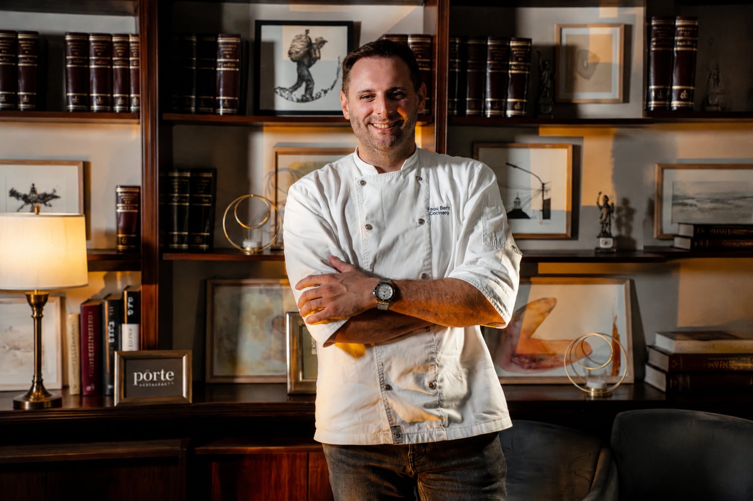 Facundo Berti, chef ejecutivo y propietario de Porte, restaurante especializado en quesos, coctelería, vinos y cocina de bistró.