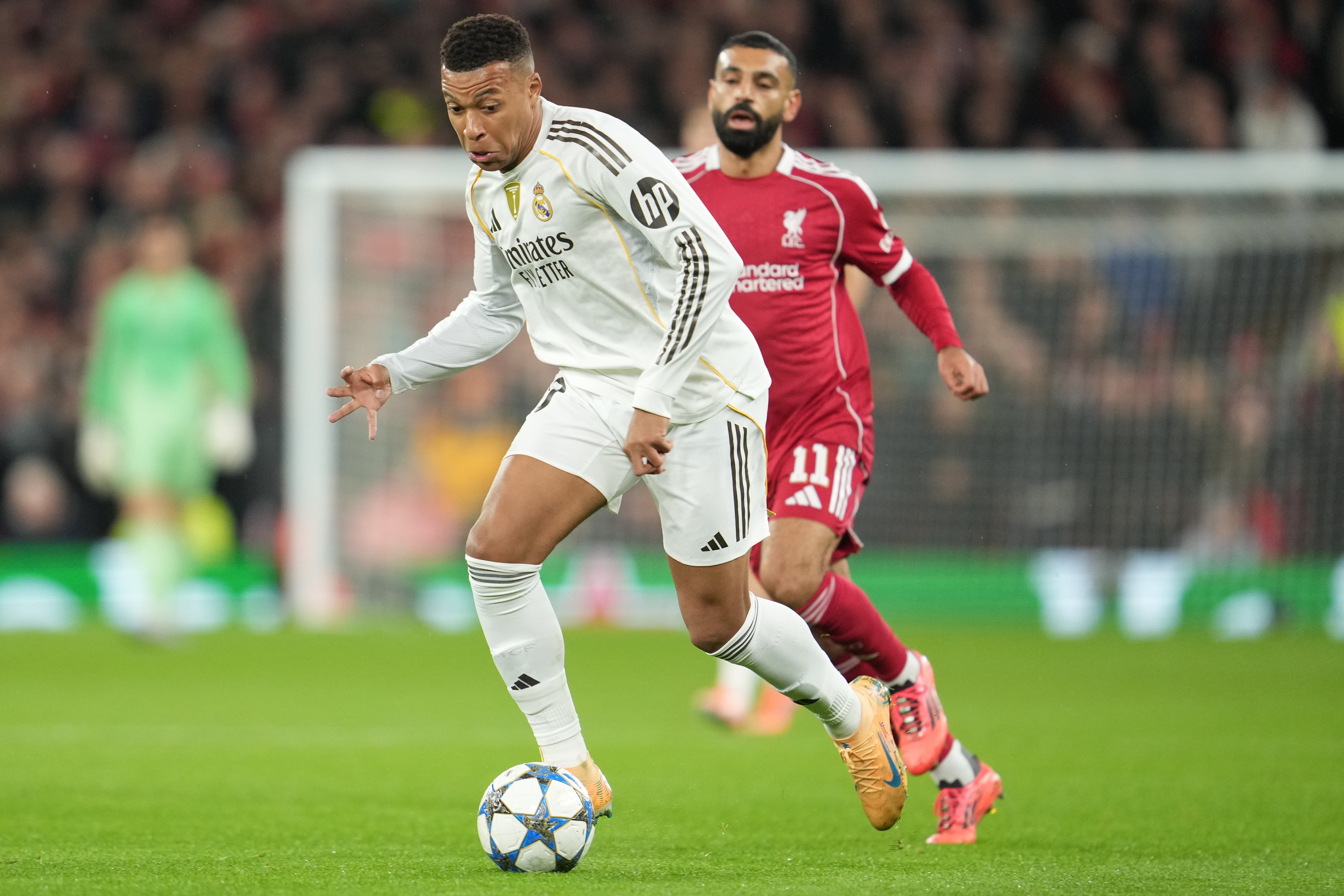 El Real Madrid y Manchester United muestran cierta paridad en el juego