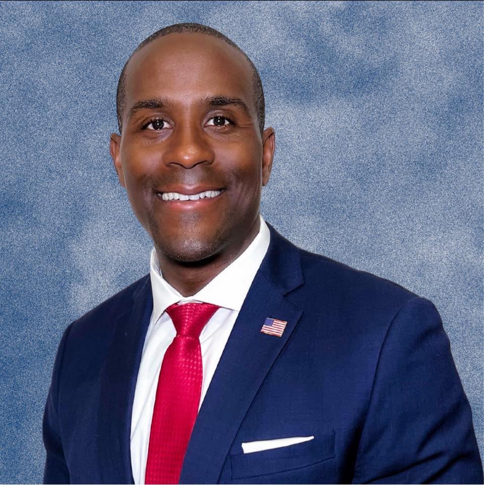 Jon Maples es el candidato respaldado por Donald Trump