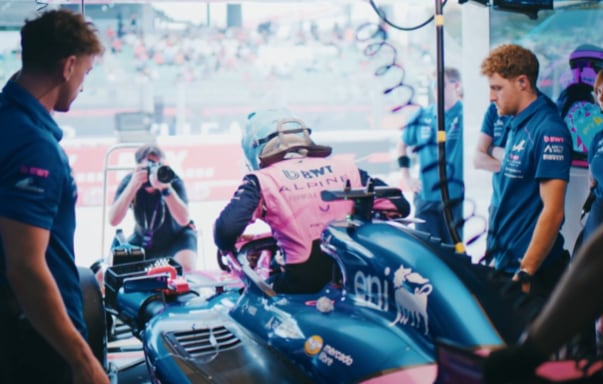 Pierre Gasly desciende de su monoplaza de Alpine